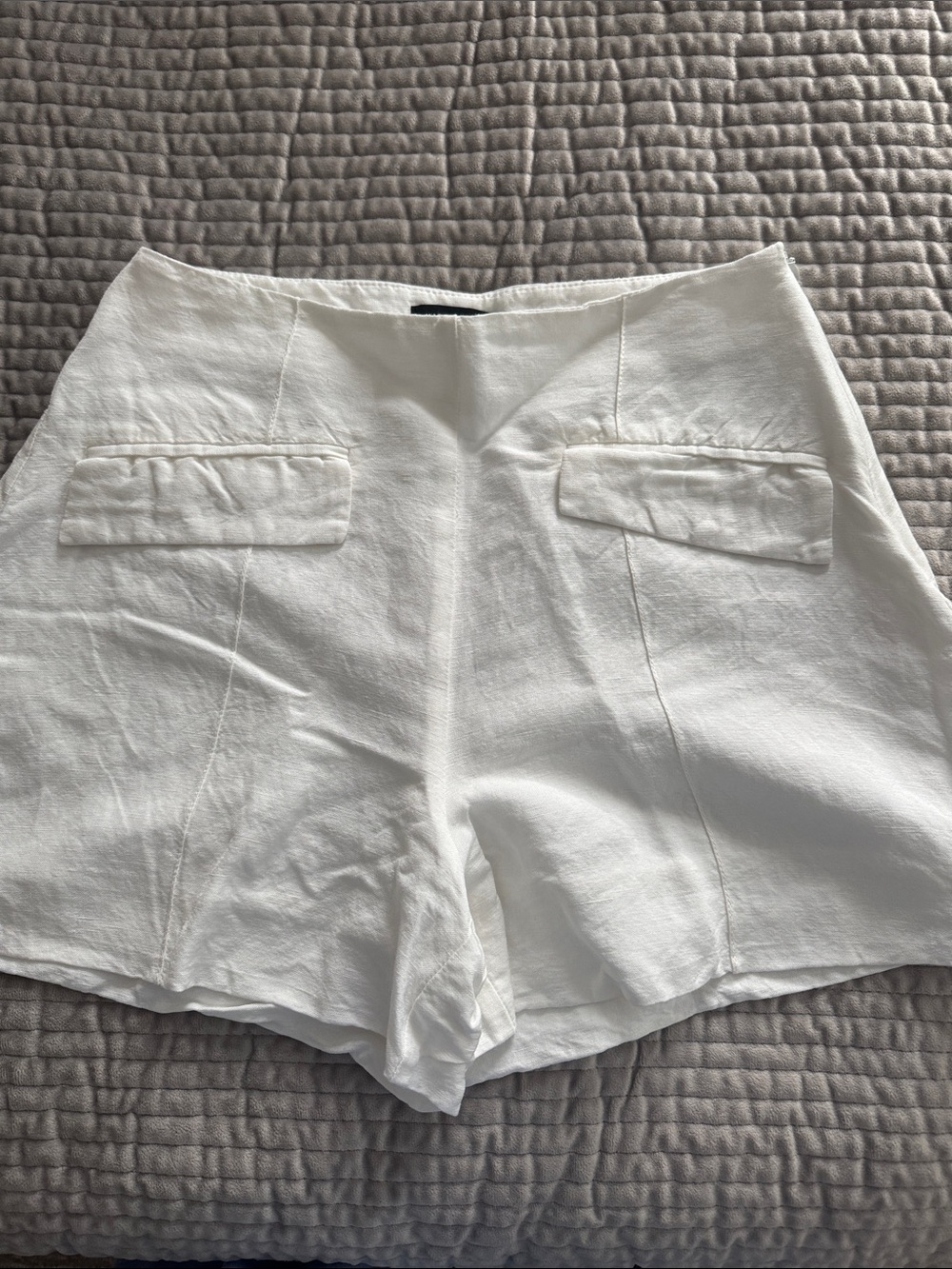 Karen Millen white linen shorts